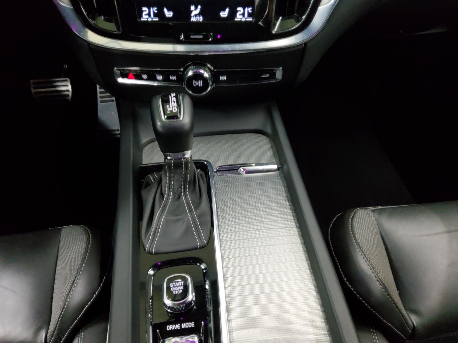 Volvo S60 B4 R-Design Navi LED Leder Shz vc