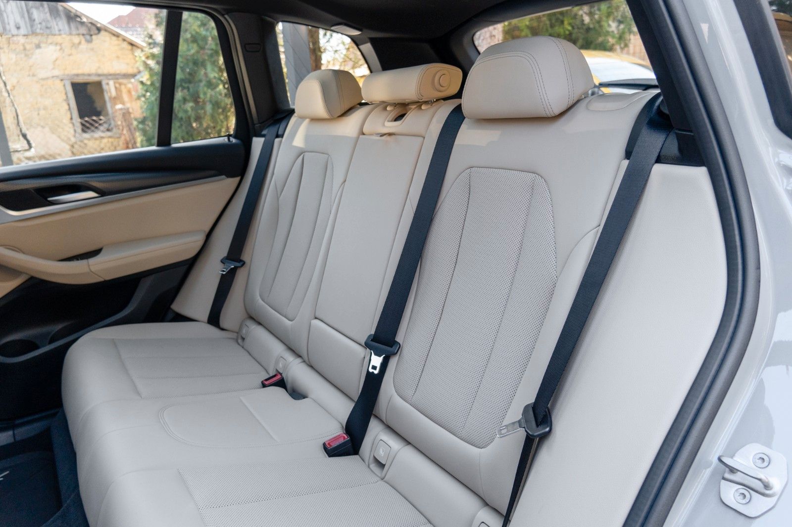 BMW X3 20d M SPORT - Samsaru's Car Outlet