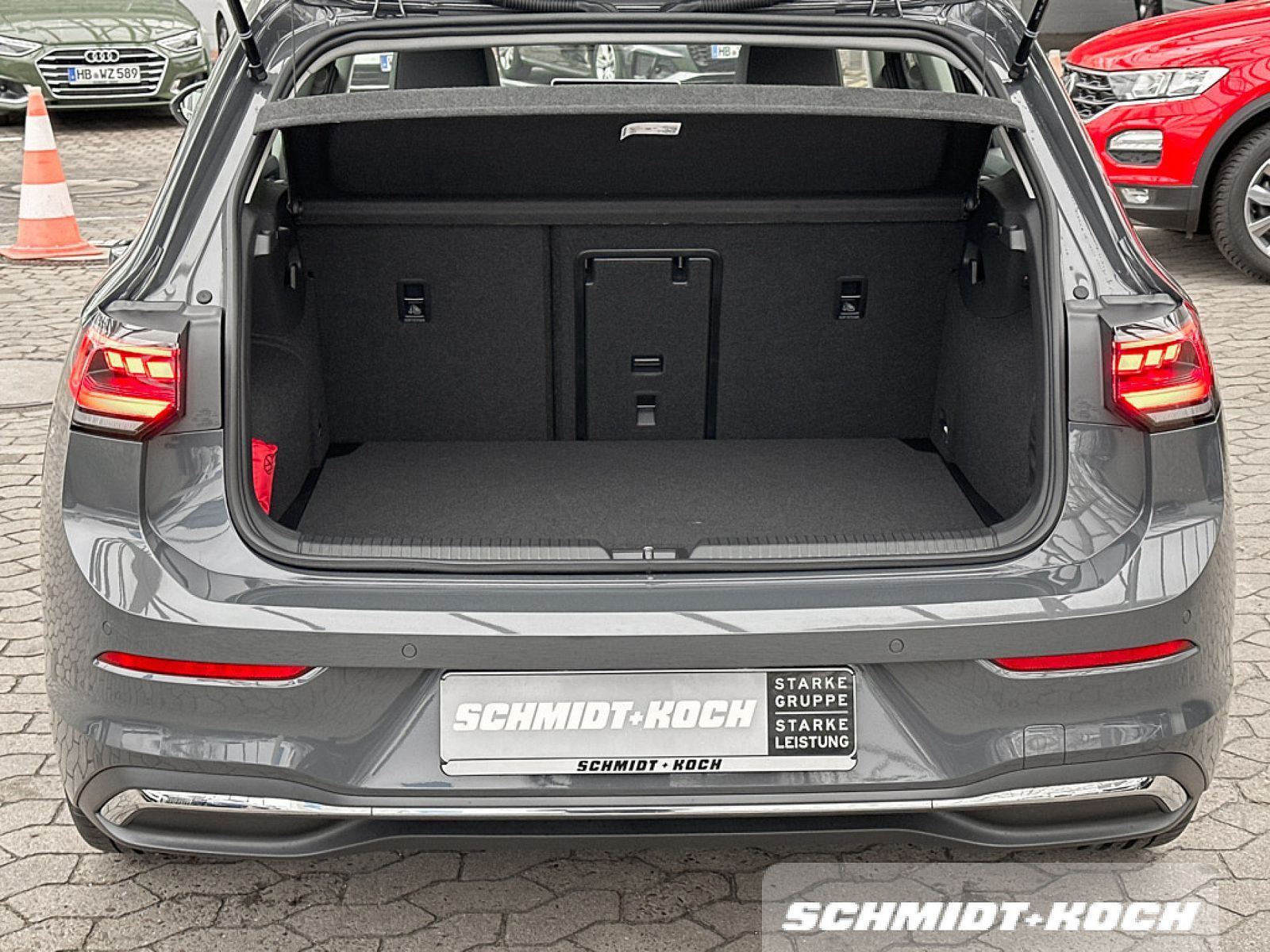 Volkswagen Golf VIII 1.5 eTSI Style DSG LED Matrix, Navi