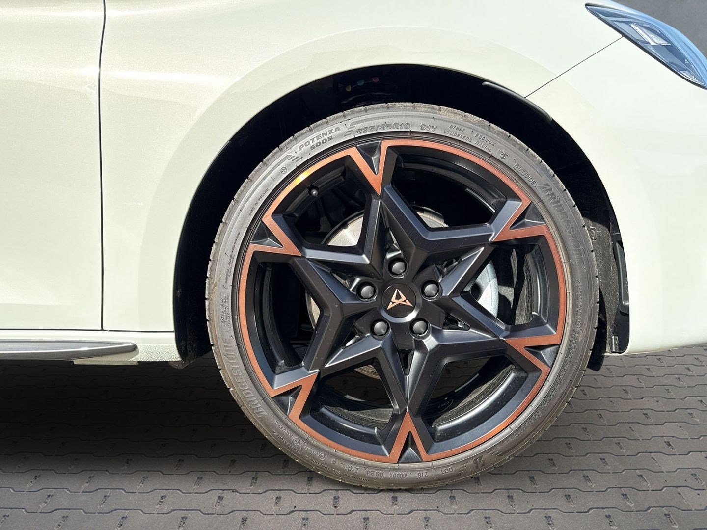Cupra Leon 1.5 eTSI AD - Samsaru's Car Outlet