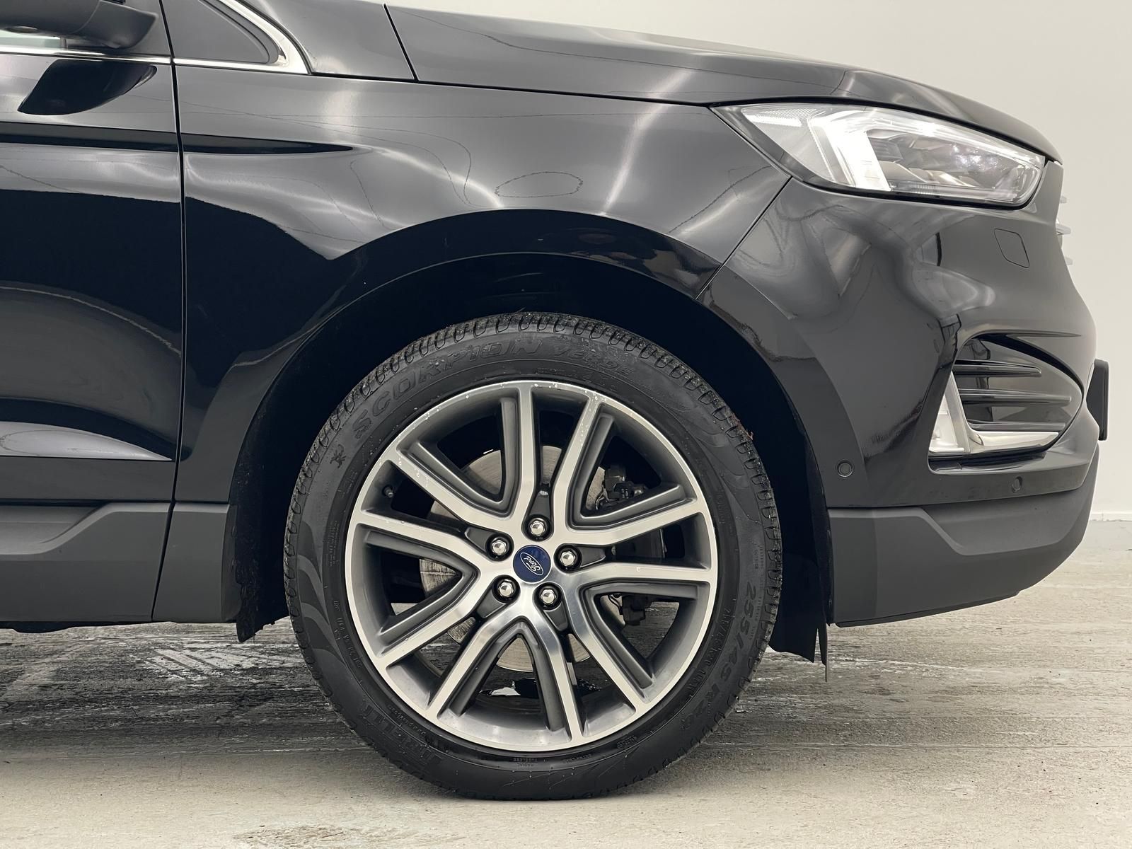 Ford Edge Titanium 4x2 *KAM*AHK*MATRIX*PANO*ACC*B&O*