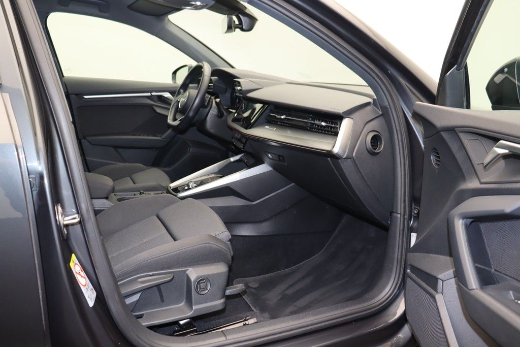 Audi A3 Sportback 35 TDI . Virt.Cockpit Navi ACC AHK