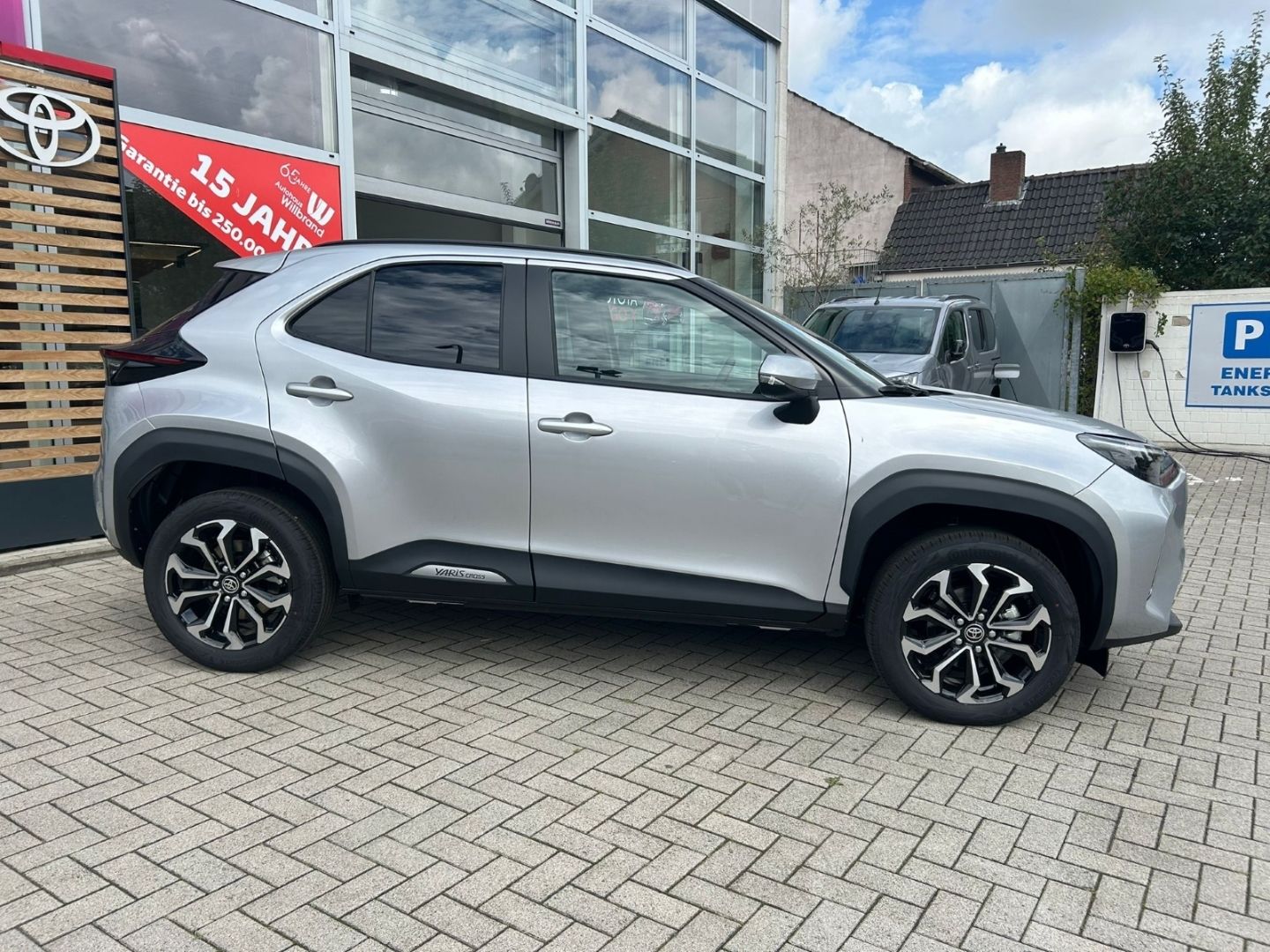 Toyota Yaris Cross Teamplayer 1.5l Hybrid Navi LED SHZ
