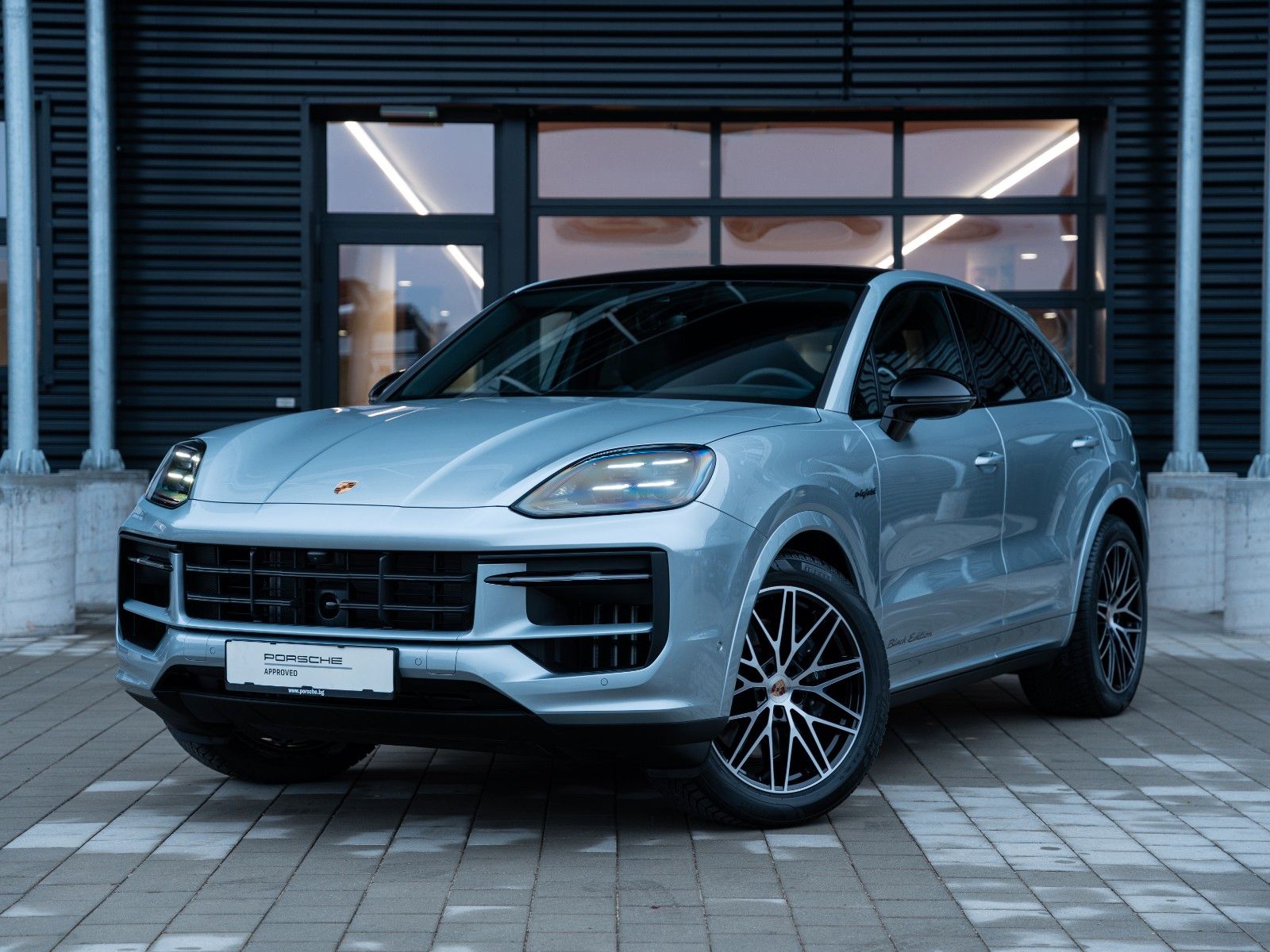 Porsche Cayenne E-Hybrid Coupé Black Edition