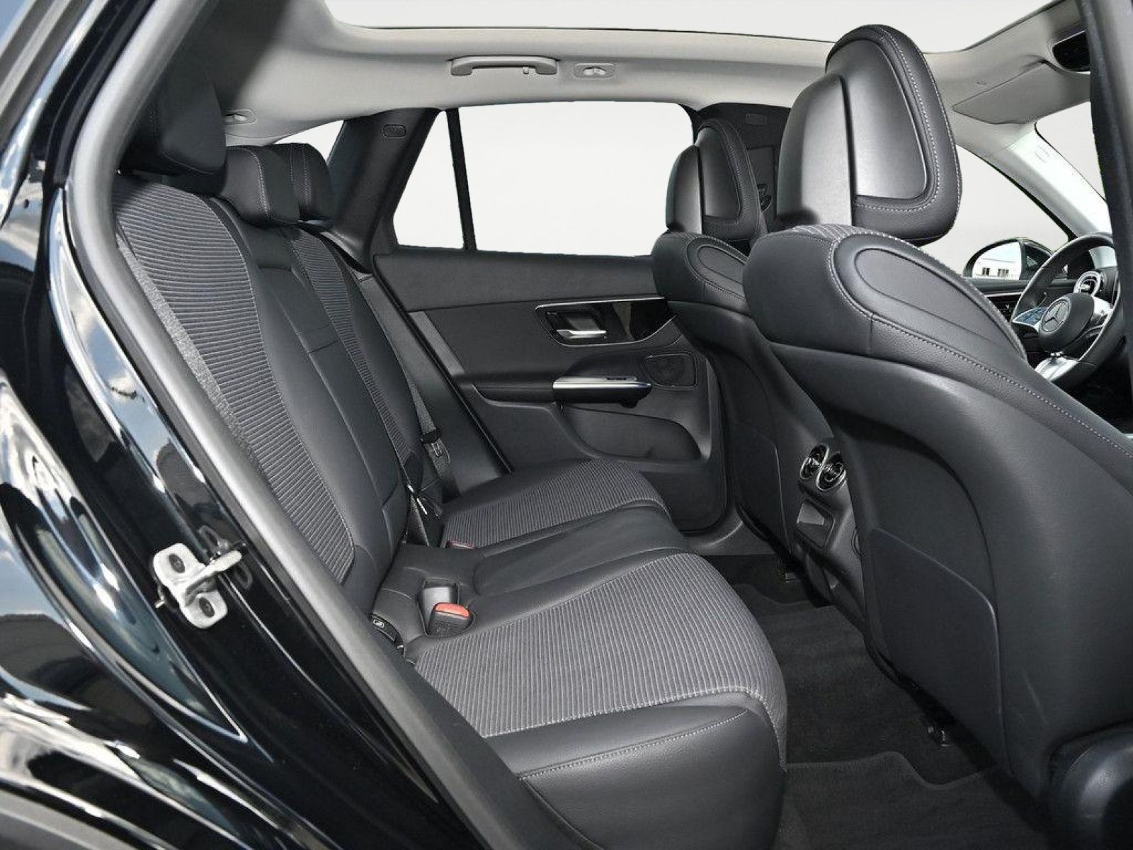 Mercedes-Benz GLC 220 d 4M Avantgarde Advanced Plus - Samsaru's Car Outlet