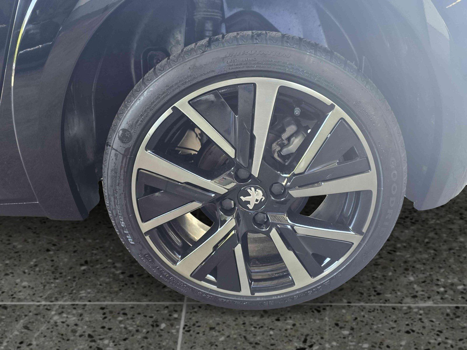 Peugeot 208 GT - Samsaru's Car Outlet