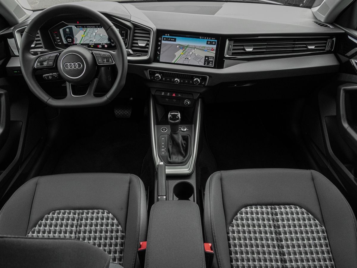 Audi A1 Sportback 30 TFSI S tronic S line - Samsaru's Car Outlet