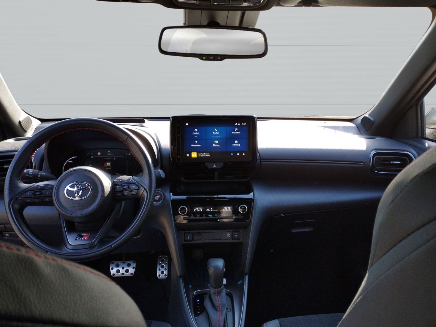 Toyota Yaris Cross Hybrid 1.5 VVT-i GR Sport+Sitzheizun