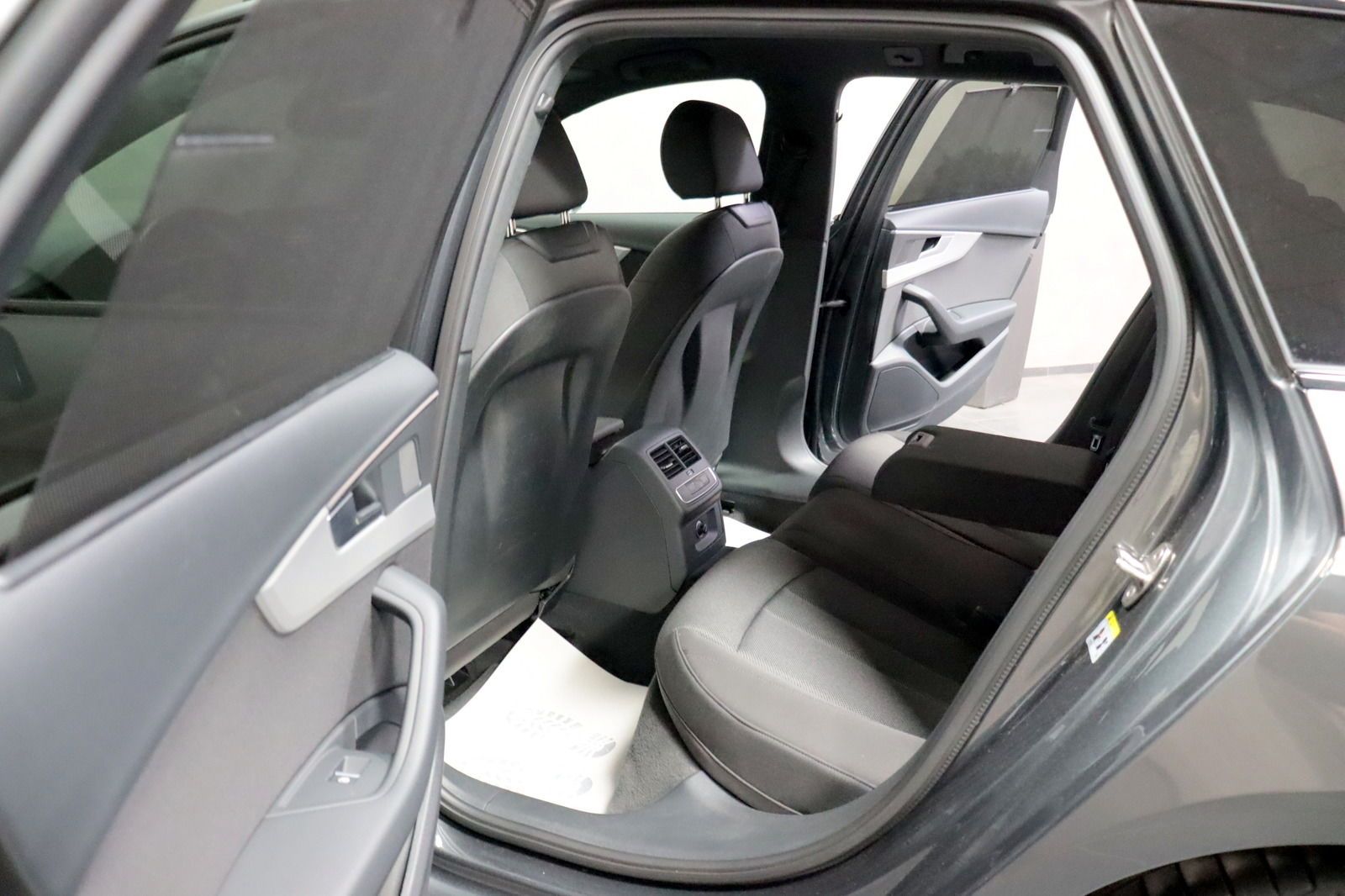 Audi A4 Avant 45 TFSI Quattro S Line - Samsaru's Car Outlet