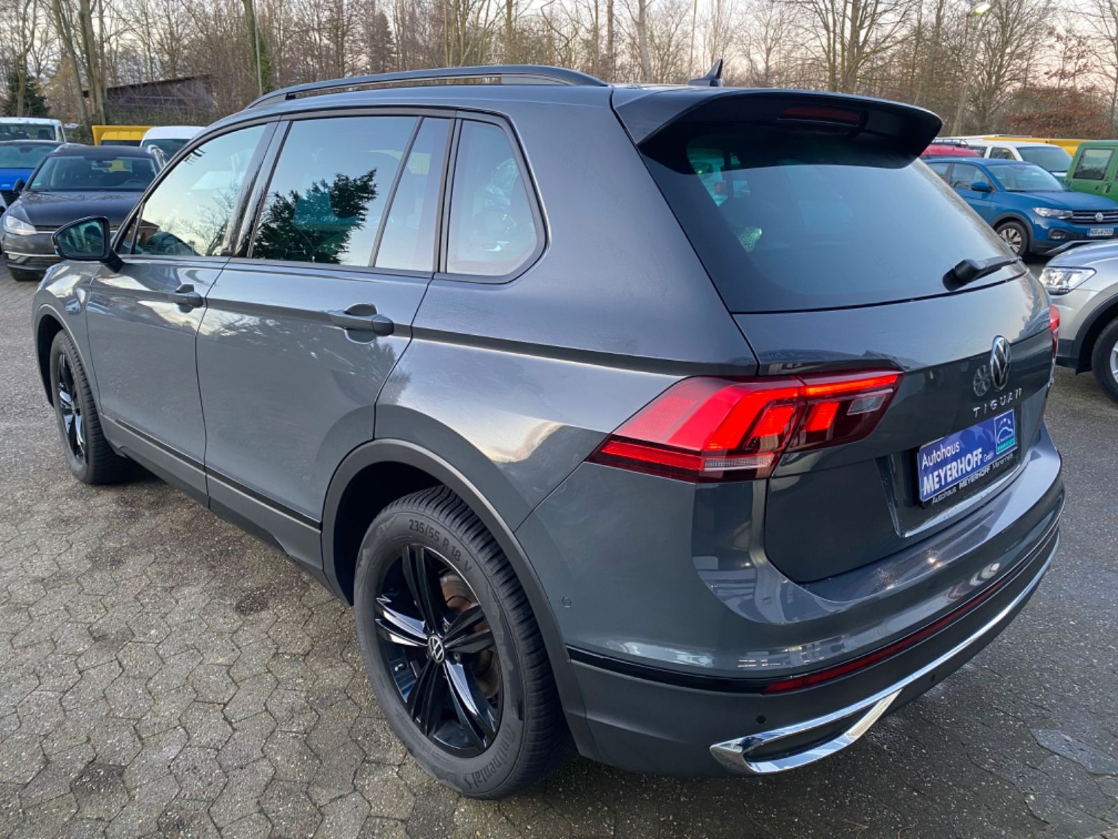 Volkswagen Tiguan Life 2.0 TDI 4Motion - Samsaru's Car Outlet