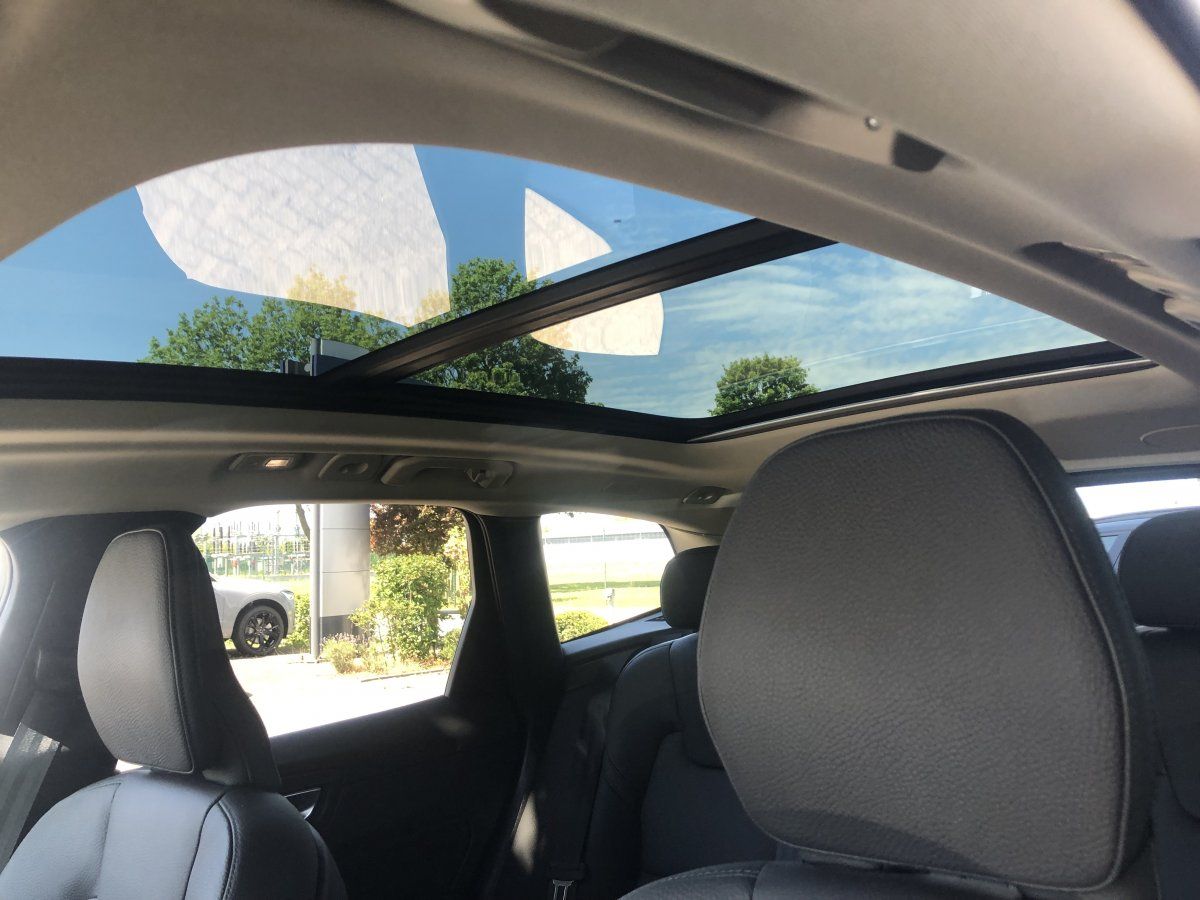 Volvo XC60 Plus Dark T8 AWD Anhängerzug