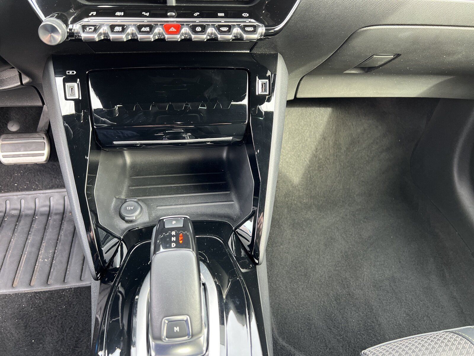 Peugeot 208 GT - Samsaru's Car Outlet