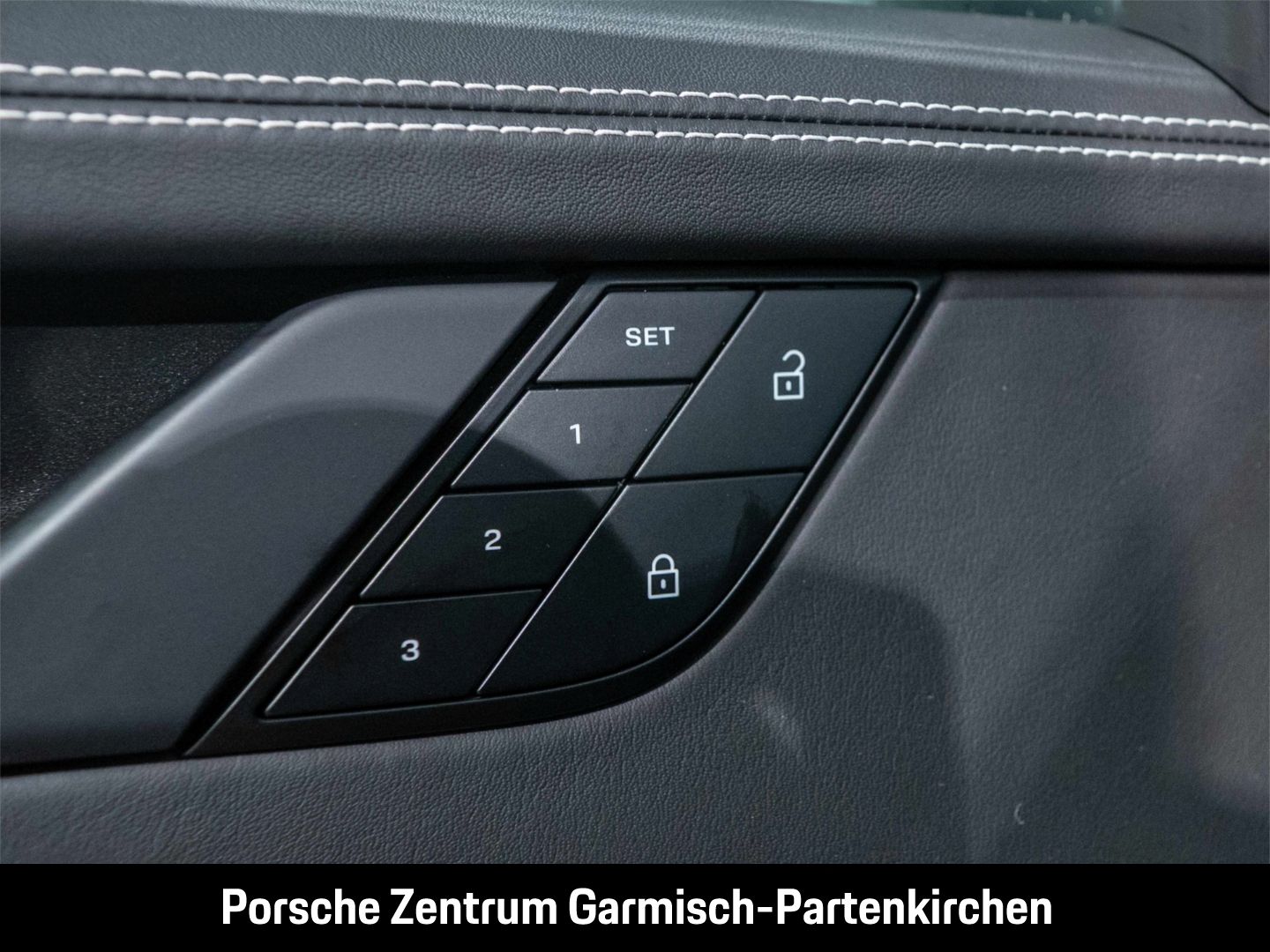 Porsche 992 911 Targa 4 GTS Matrix LED LenkradHZG Temp