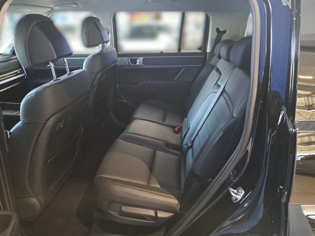 Hyundai SANTA FE 1.6 Plugin-Hybrid 4WD Signature - Samsaru's Car Outlet