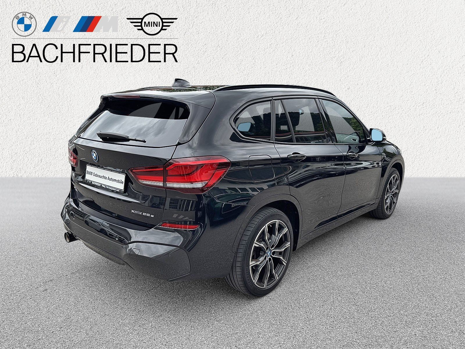 BMW X1 xDrive25e M Sportpaket - Samsaru's Car Outlet