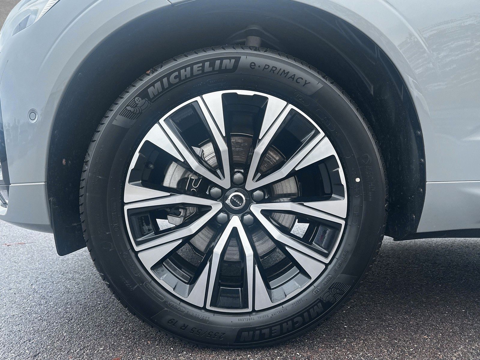 Volvo XC60 B5 AWD Plus Dark AHK ACC BLIS SD