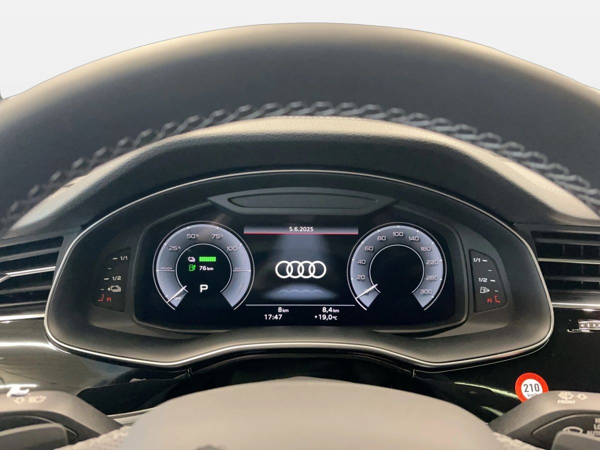Audi Q7 55 TFSI e quattro tiptronic S line Luft Pano