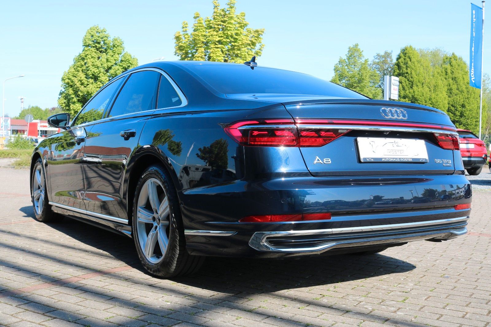 Audi A8 55 TFSI quattro - Samsaru's Car Outlet