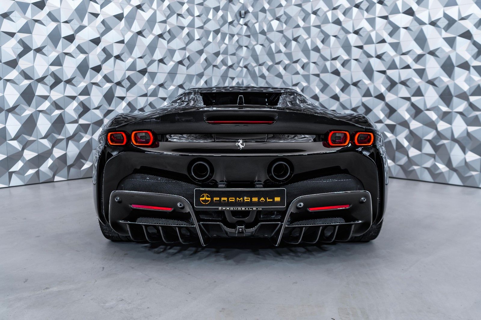 Ferrari SF90 Spider Assetto Fiorano - Samsaru's Car Outlet
