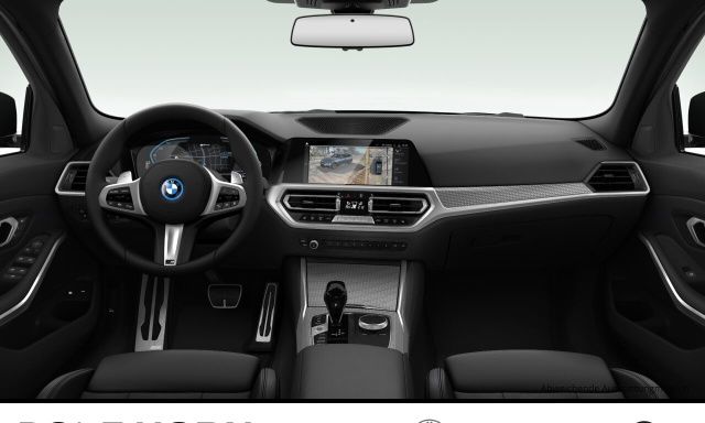 BMW 330e xDrive Touring M Sportpaket - Samsaru's Car Outlet
