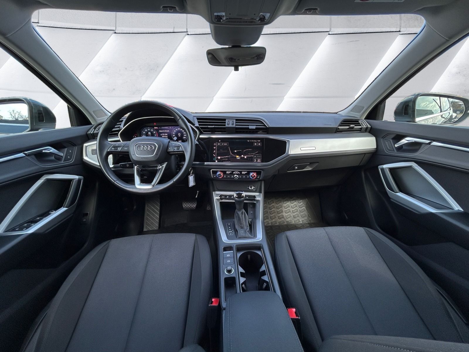 Audi Q3 Sportback 40 TFSI quattro S line - Samsaru's Car Outlet