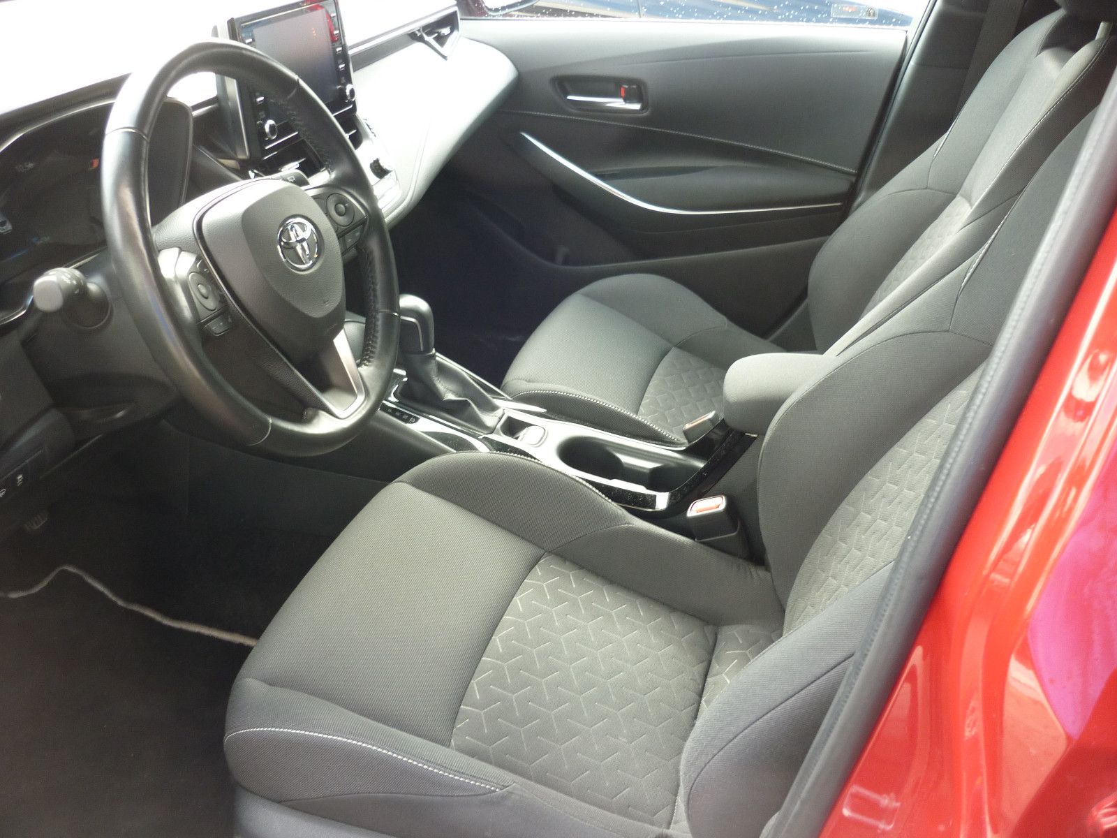 Toyota Corolla Hybrid - Samsaru's Car Outlet
