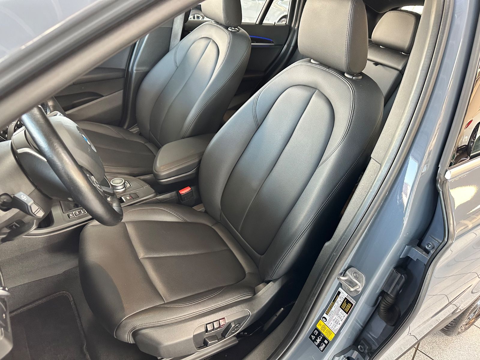 BMW X1 xDrive 28i - Samsaru's Car Outlet