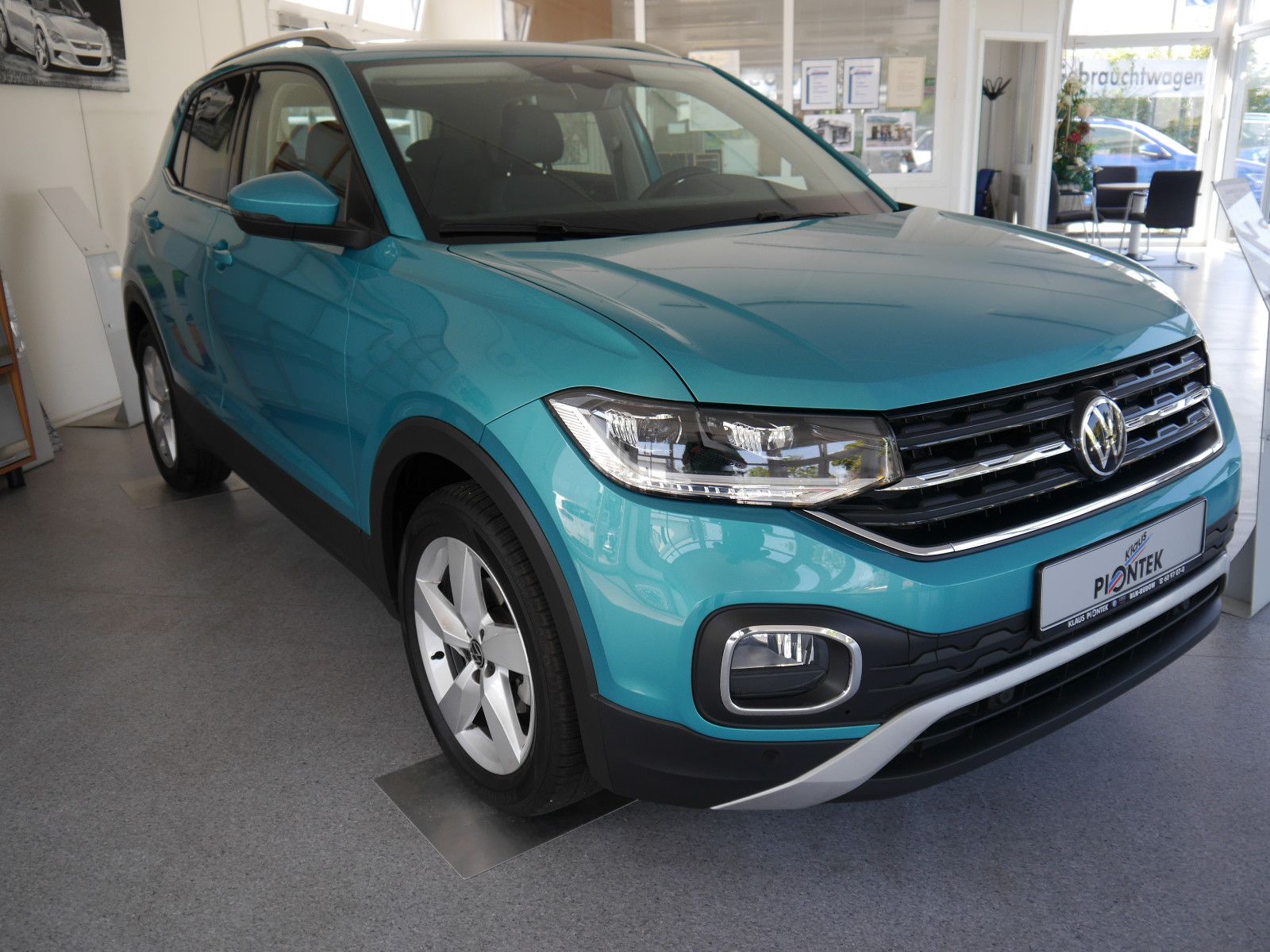 Volkswagen T-Cross Style - Samsaru's Car Outlet