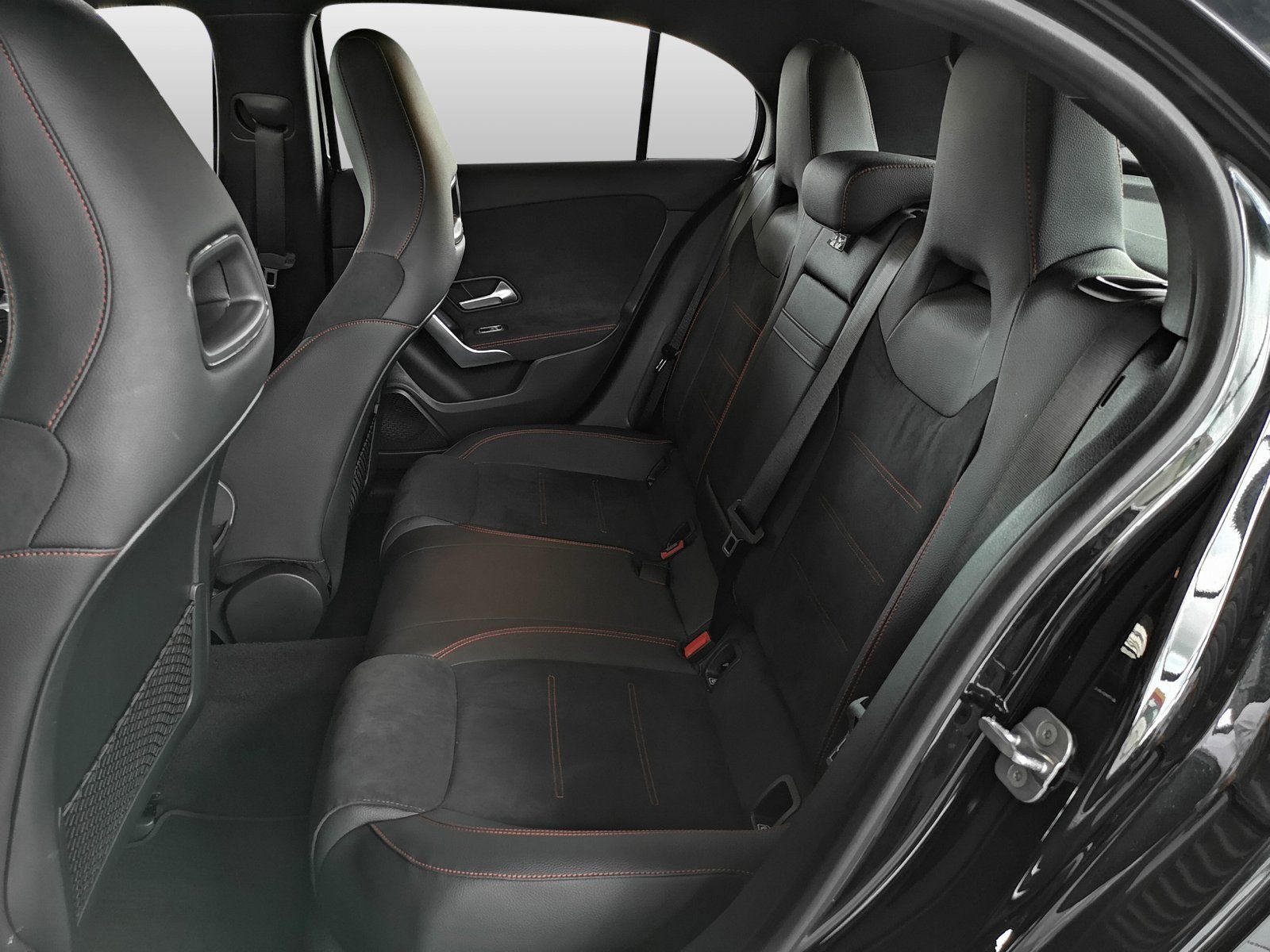 Mercedes-Benz A 200 d AMG ADVANCED PLUS - Samsaru's Car Outlet