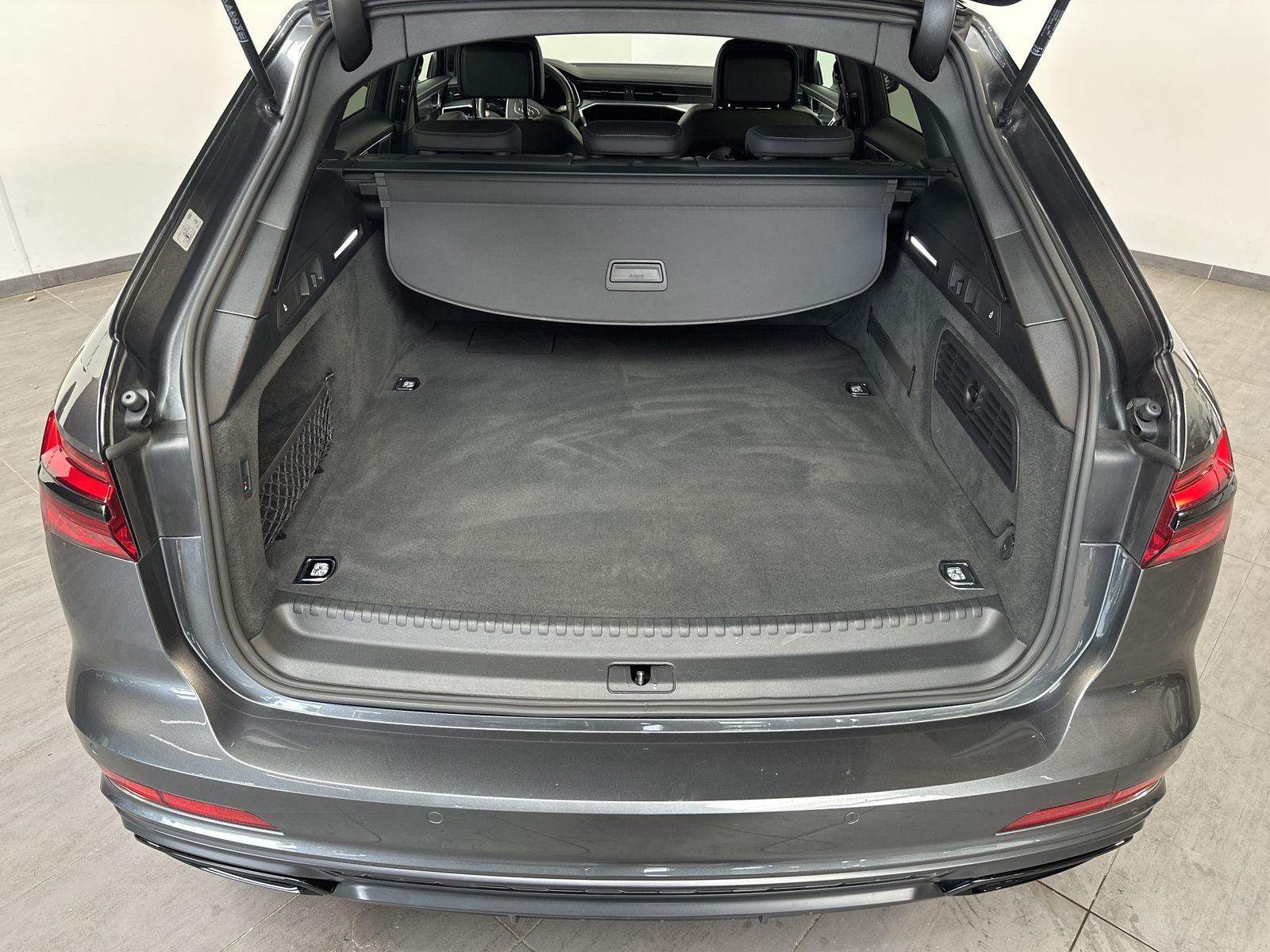 Audi A6 Avant 55 TFSI e Qu S-Line NAV+MATRIX+AHK+20ZO