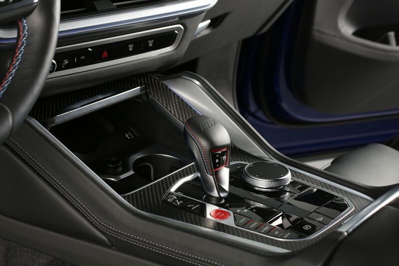 BMW XM 50e NP 152539.- AHK Massage ACC Park+ B&W HuD