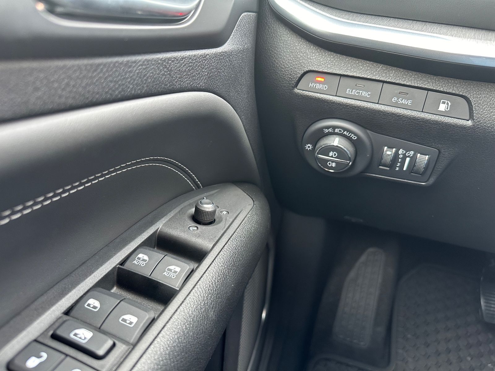 Jeep CompassS Plug-In Hybrid 4WD 8-fach Bereifung AHK