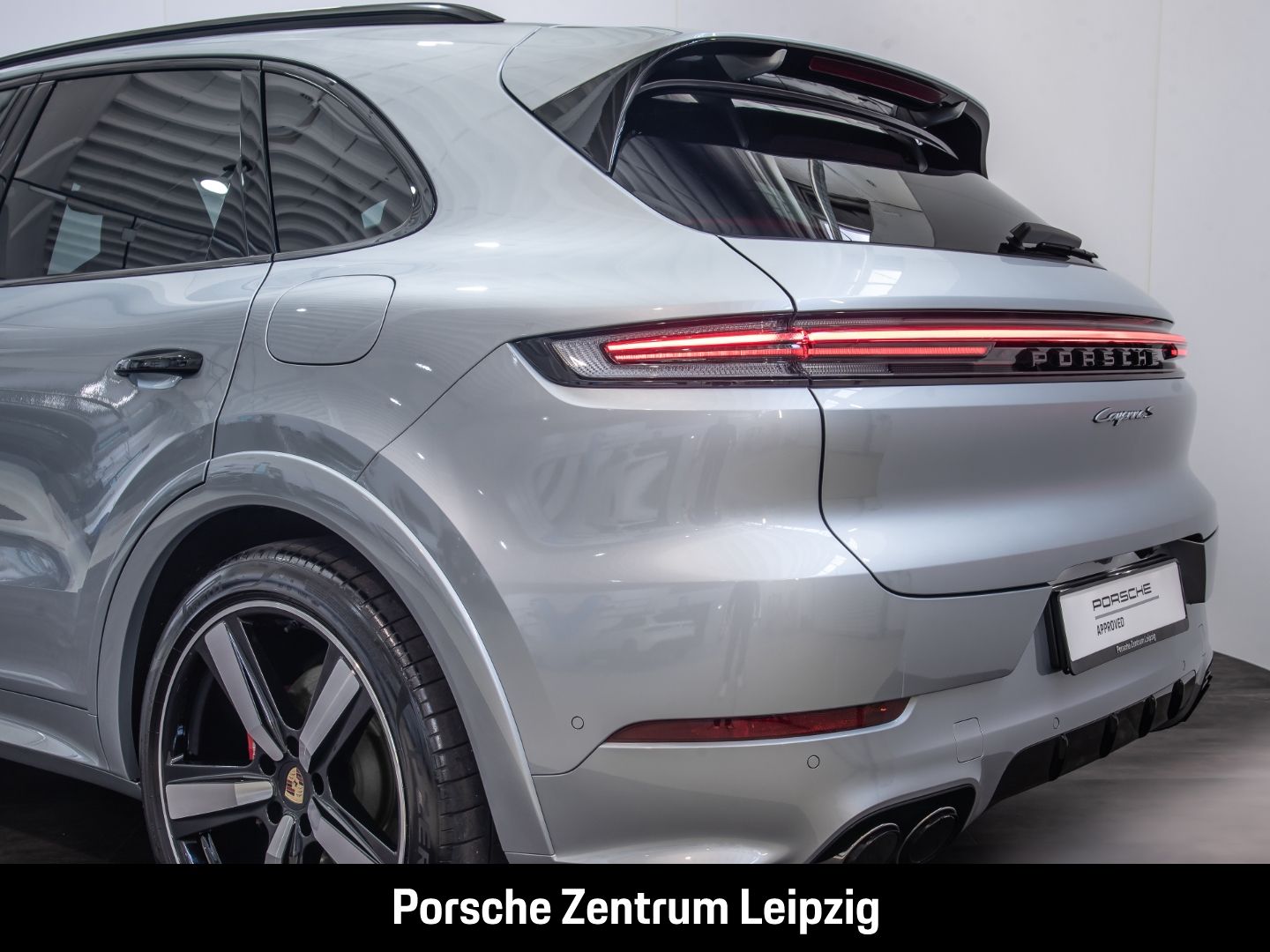 Porsche Cayenne S E-Hybrid SportDesign Sportabgas InnoDr