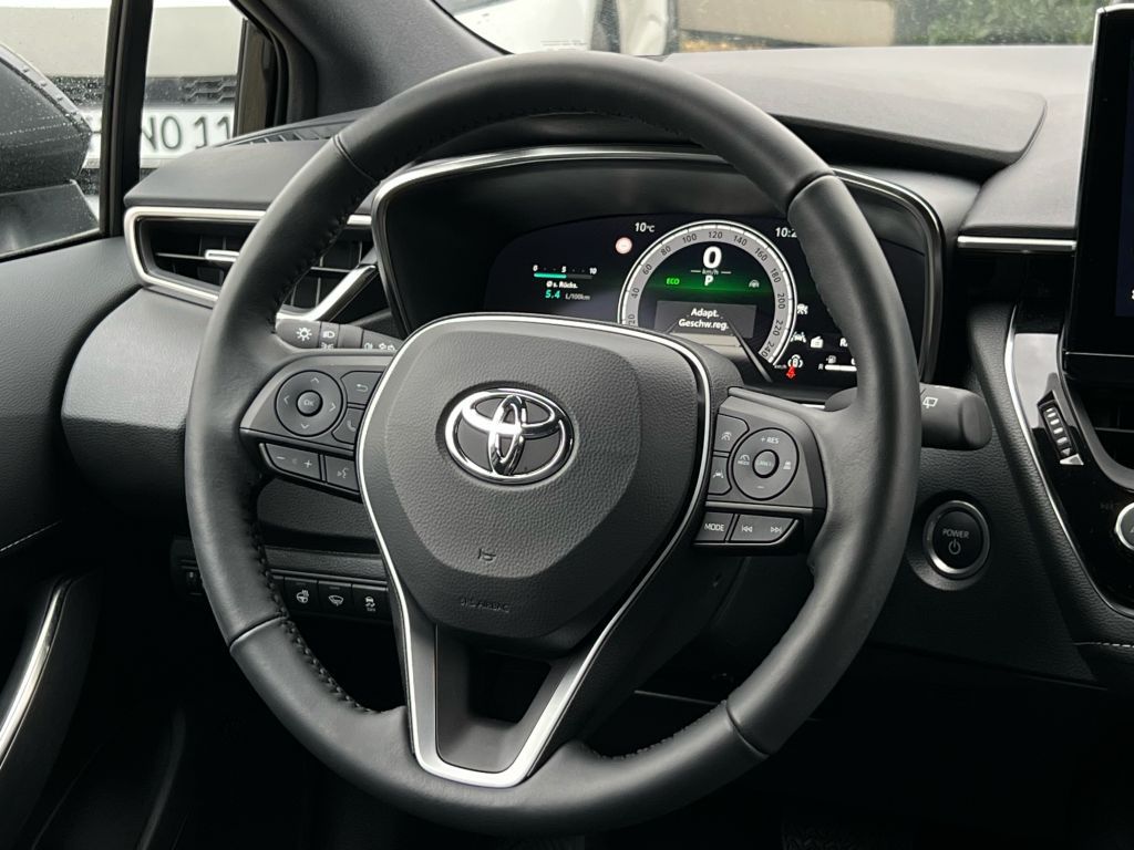 Toyota Corolla 1.8 Hybrid TS - Samsaru's Car Outlet