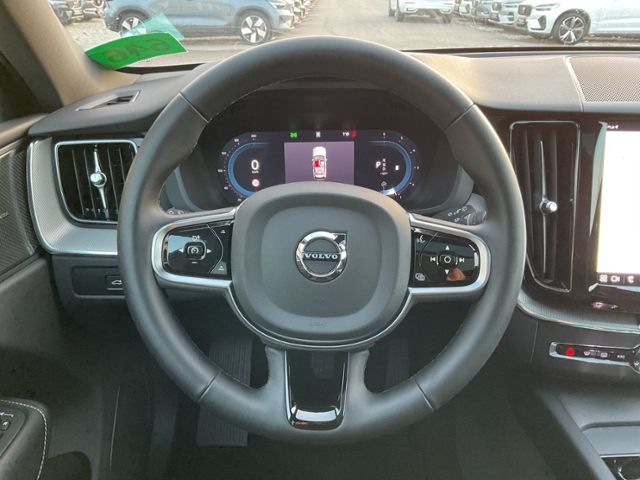 Volvo XC60 B4 Plus Dark 2WD ACC PANO 360° Allwetter