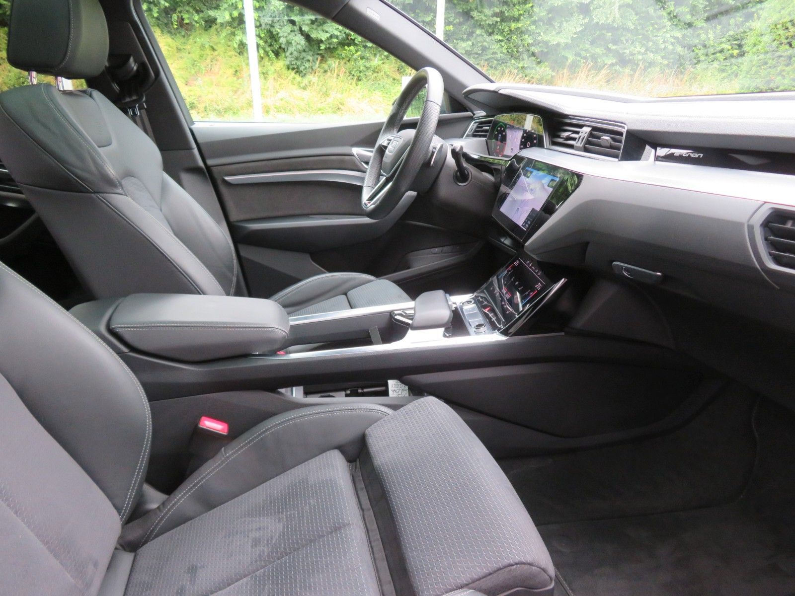 Audi e-tron 55 S-LINE AHK PANO ACC S-LINE UPE 103
