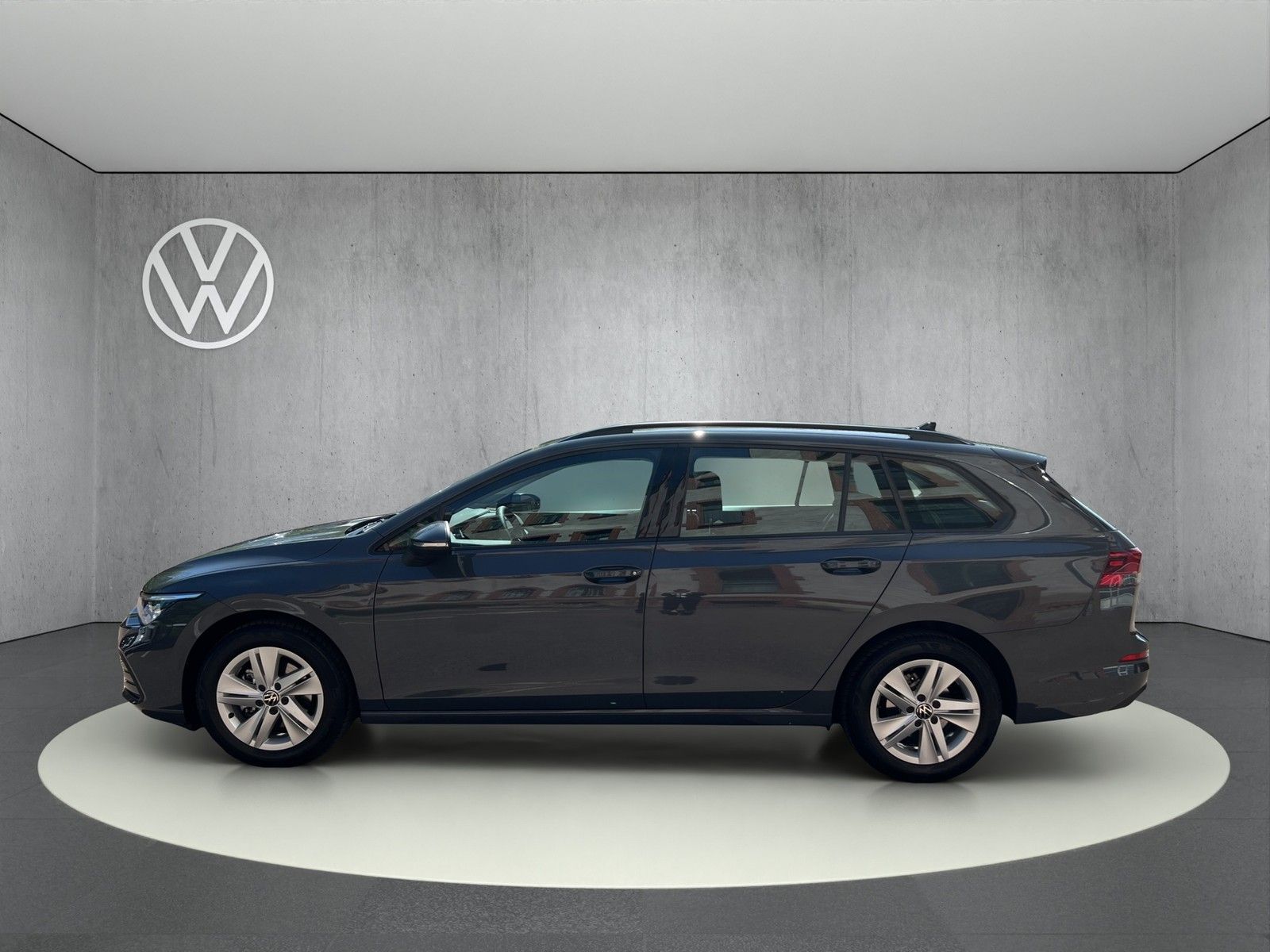 Volkswagen Golf Variant VIII eTSI Life DSG - Samsaru's Car Outlet