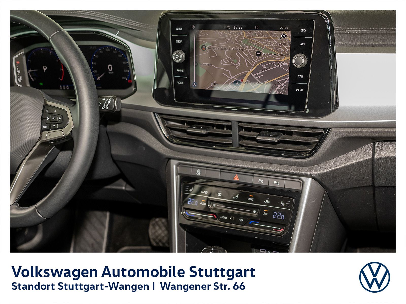 Volkswagen T-Roc Life 1.5 TSI DSG - Samsaru's Car Outlet