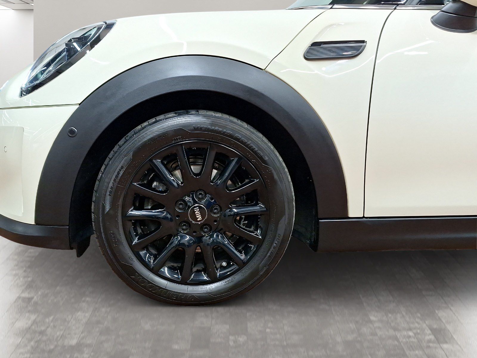 MINI Cooper - Samsaru's Car Outlet