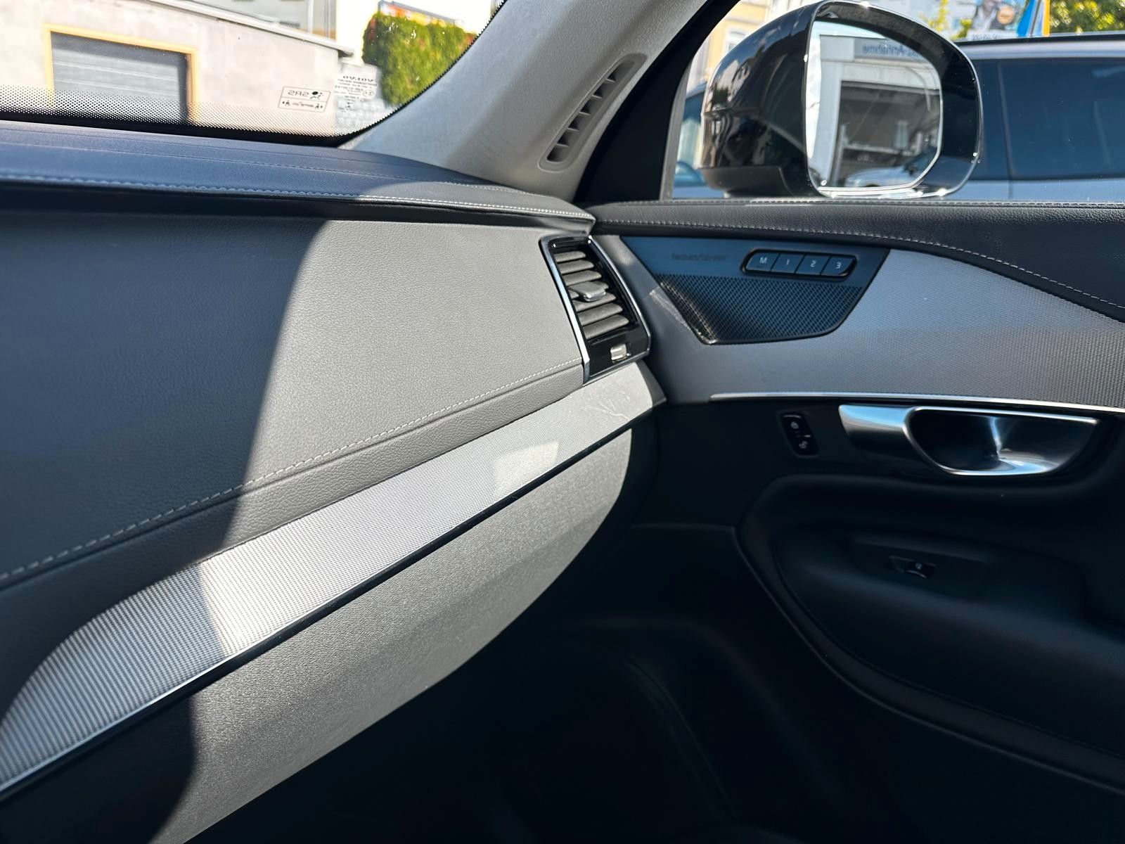 Volvo XC90 B5 AWD Ultimate 7-Sitz,AHK,360°,HUD,PANO