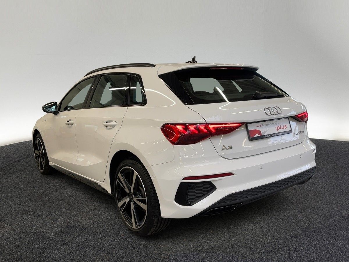 Audi A3 Sportback e-tron S line 40 TFSI Matrix Navi v