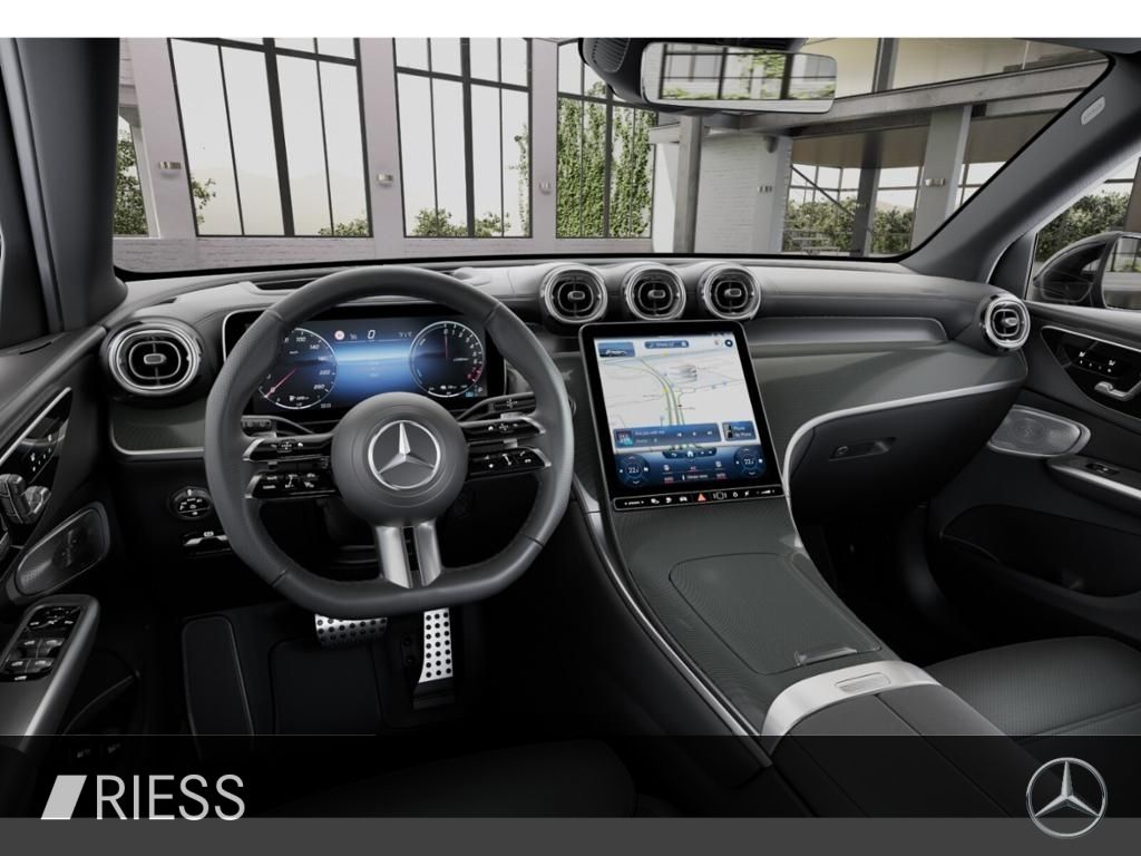 Mercedes-Benz GLC 300 e 4MATIC AMG SPORT PANO AHK HUD DISTR BU