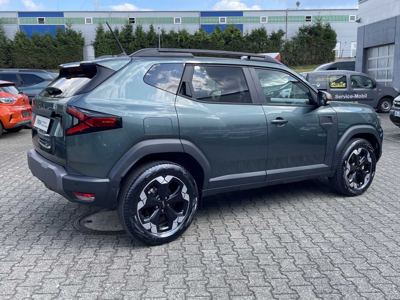 Dacia Duster Hybrid 140 Extreme - Samsaru's Car Outlet