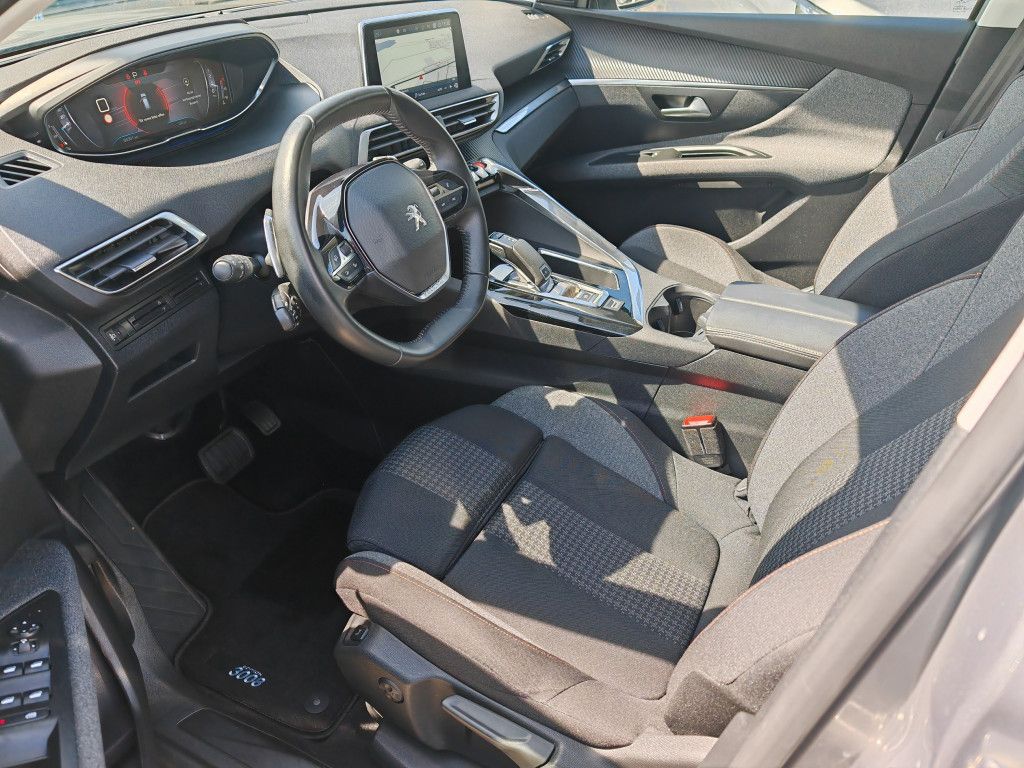 Peugeot 3008 BlueHDI 130 EAT8 KOMFORTSITZ - Samsaru's Car Outlet