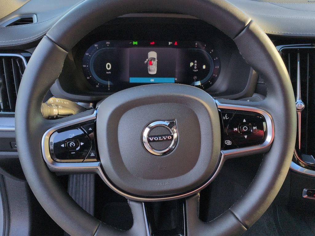 Volvo S60 B5 B AWD Ultimate Dark+360+Pano+Standheiz+