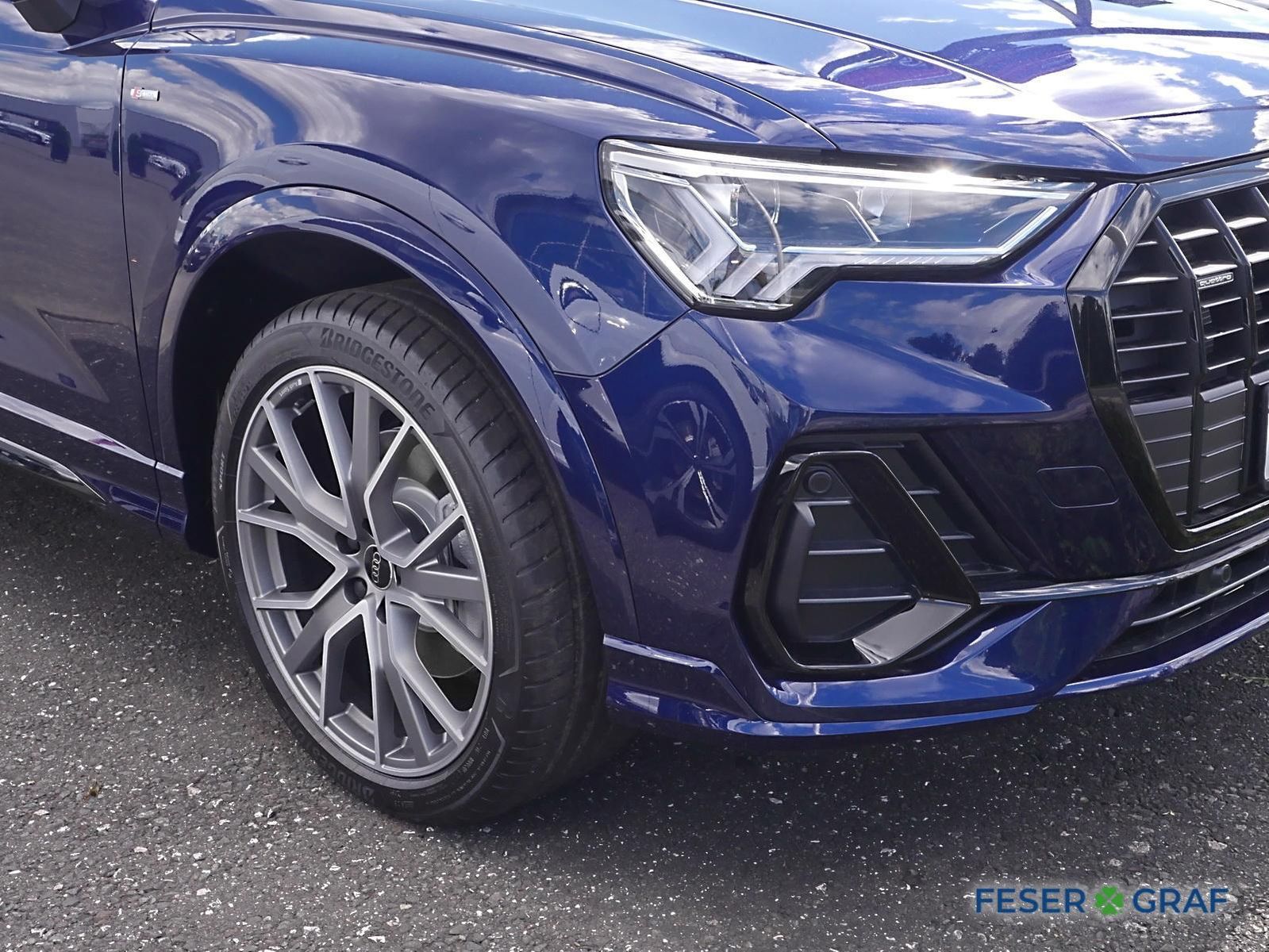 Audi Q3 S line 40 TFSI quattro AHK Pano RFK ACC LED