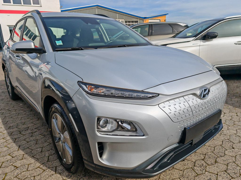 Hyundai Kona 204 Elektro - Samsaru's Car Outlet