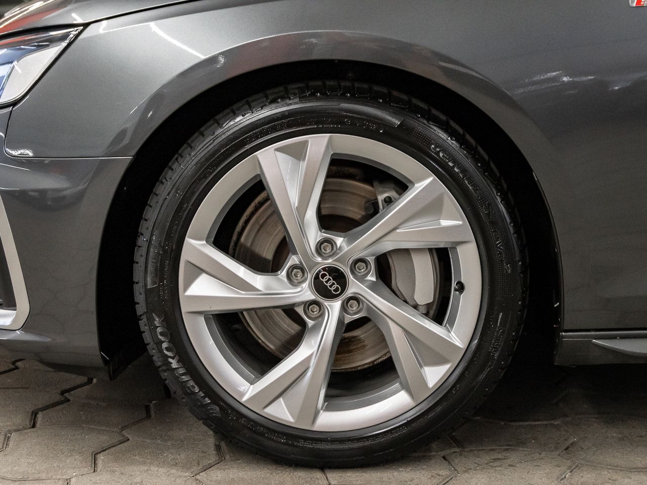 Audi A4 Avant 45 TFSI quattro S line - Samsaru's Car Outlet