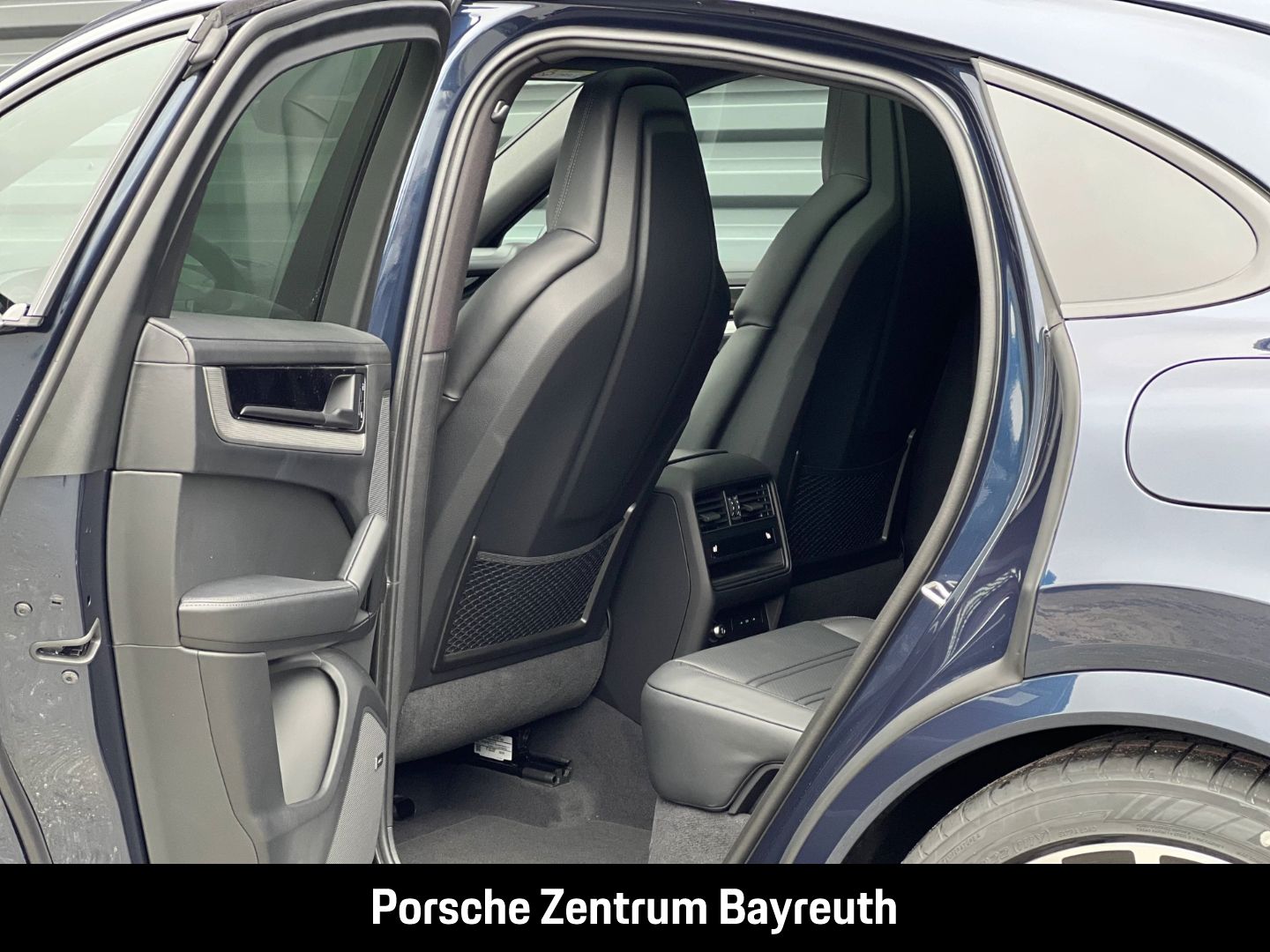 Porsche Cayenne E-Hybrid Coupe *AHV*HD-MATRIX*INNO*BOSE*