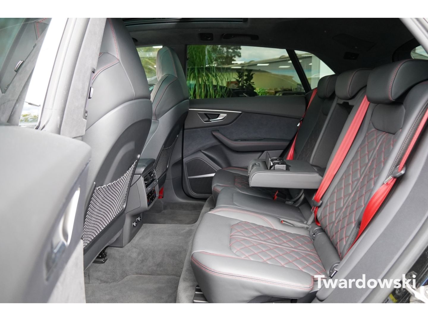 Audi Q8 50 TDI S line Pano HUD Matrix 23'' B&O AHK 36